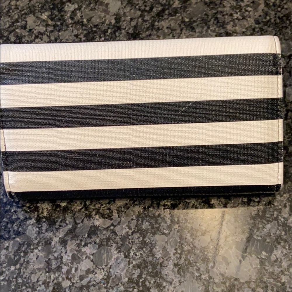 Wallet - Picture 5 of 5